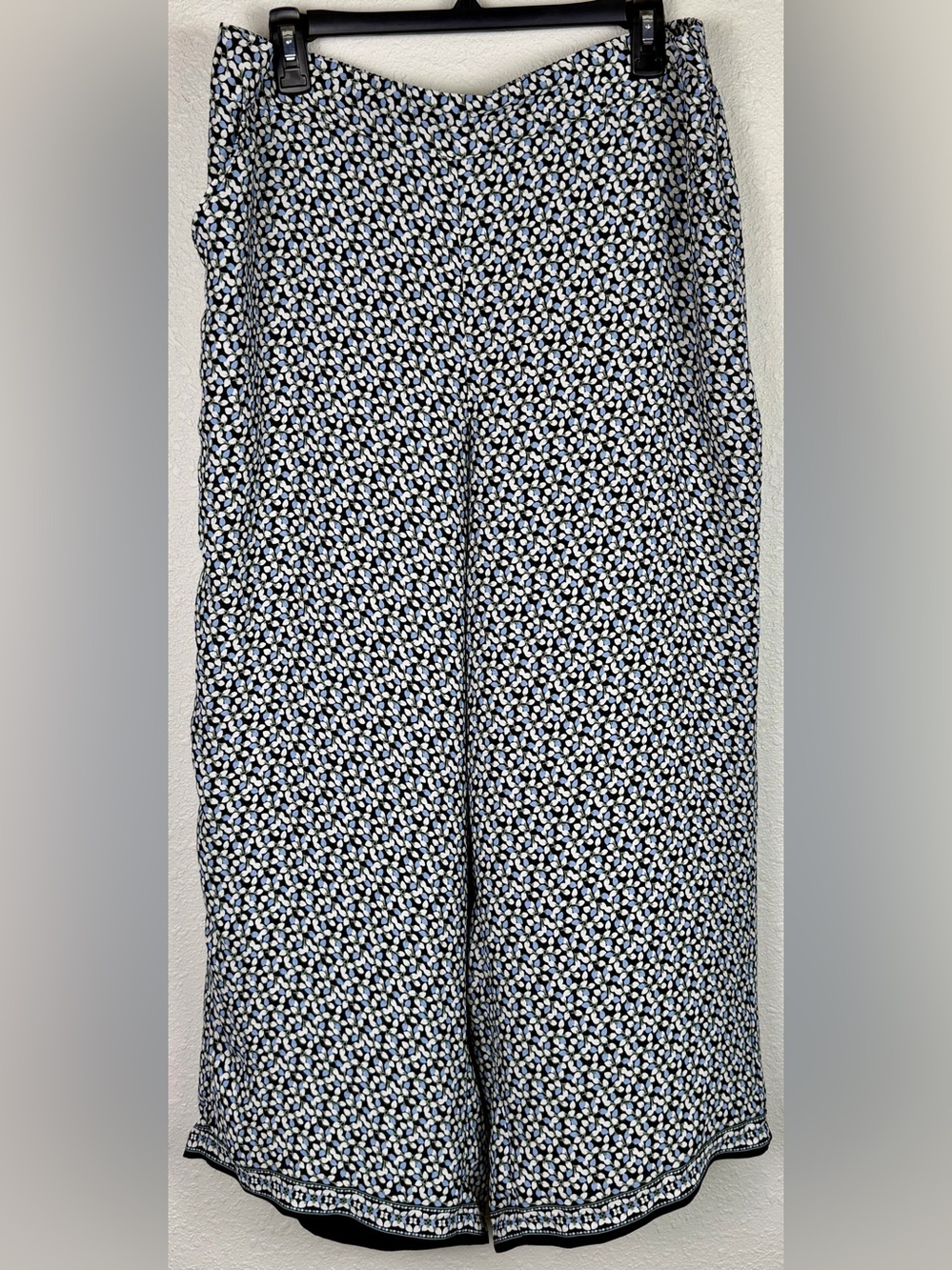 Max Studio Womens 1X Blue Black Floral Wide Leg Palazzo Pants Pull On Plus Size